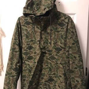 Pull&Bear Camo Rainjacket